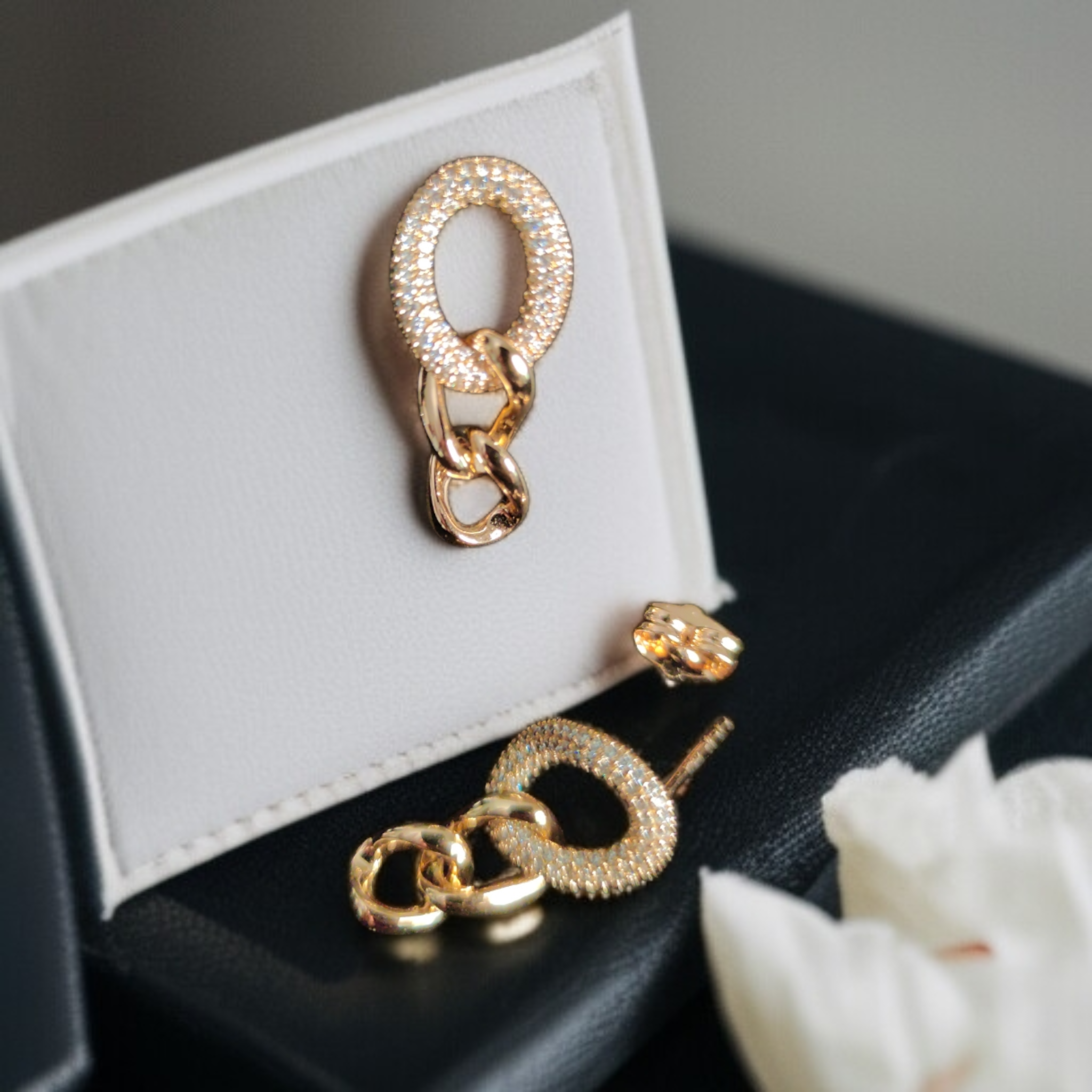 Glamorous Gold Link Earrings