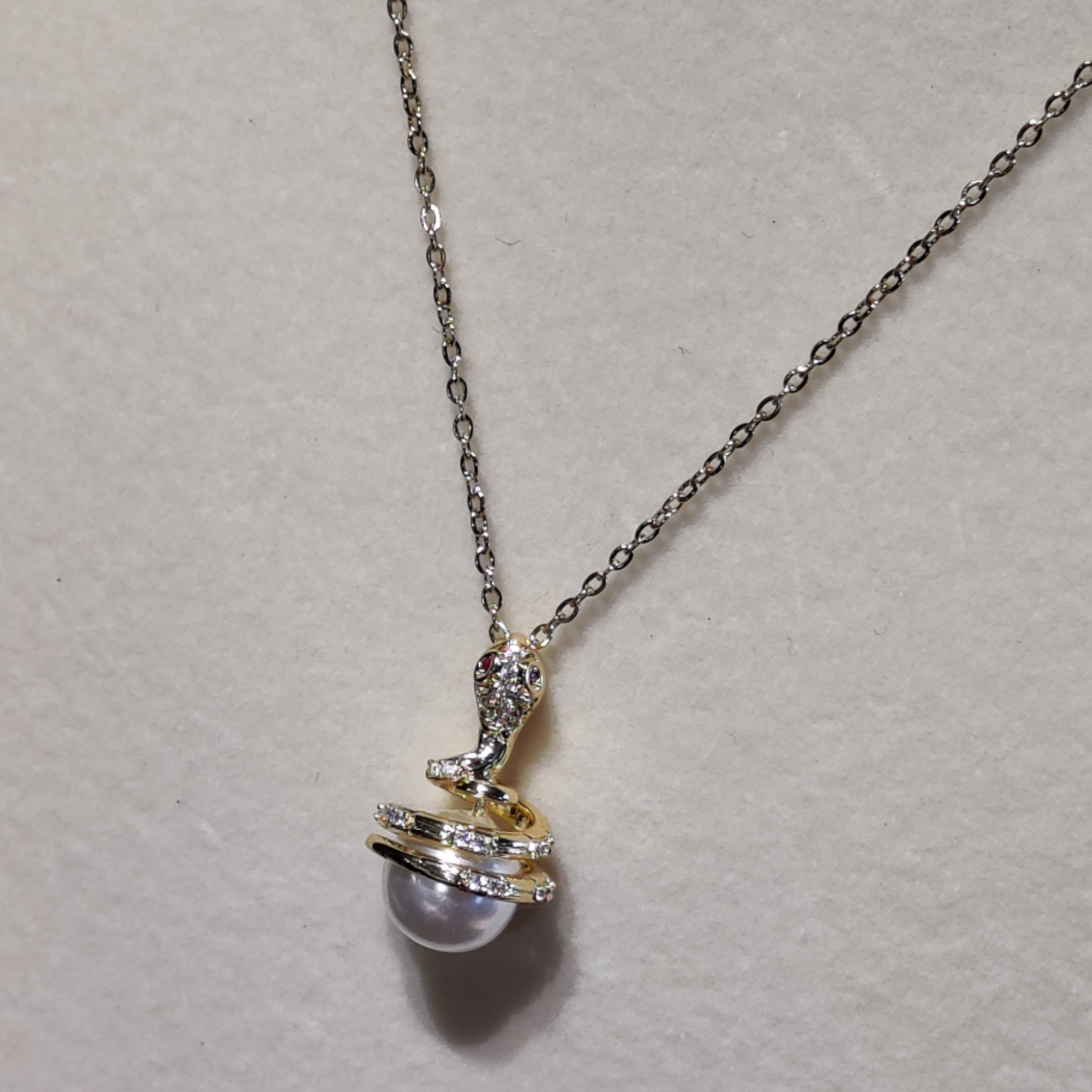 Stainless Steel Gold Plated Snake Pearl Necklace